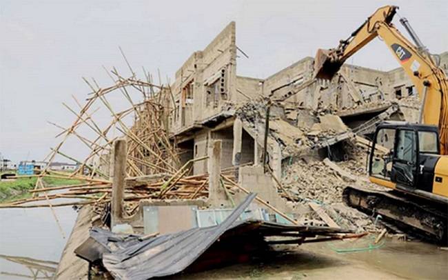 Lagos Government Demolishes Properties